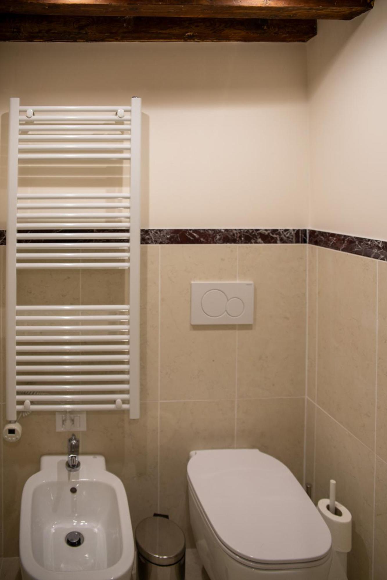 Ca' Rino - Flats In Apartamento *